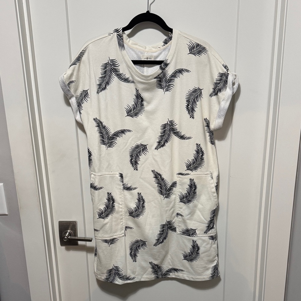 Lou & Grey White Dress with Black Pattern